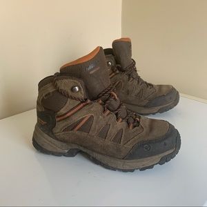 Hiking boots EU40